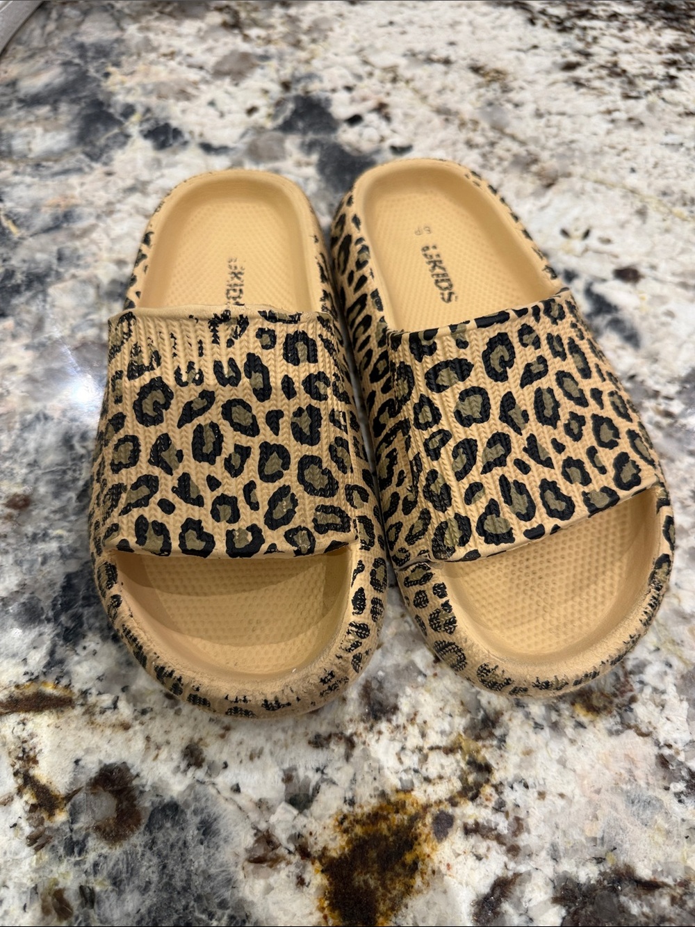 Skechers Girls' Leopard Print Slide Sandals in Tan and Black